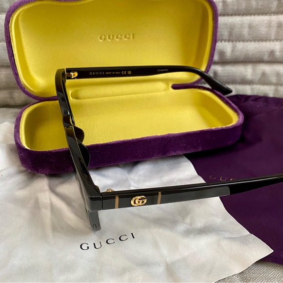 Gucci Authentic, NWOT sunglasses - Picture 4 of 10